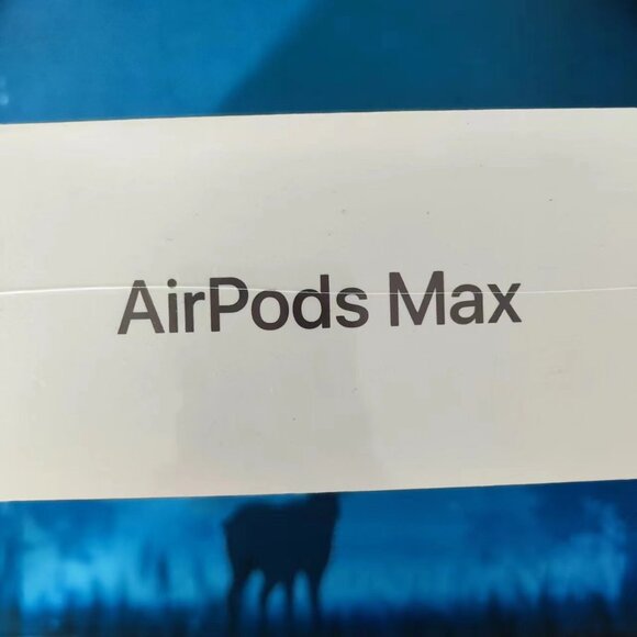 Apple AirPod Pro Max - Black with charger (original box) - Picture 2 of 4
